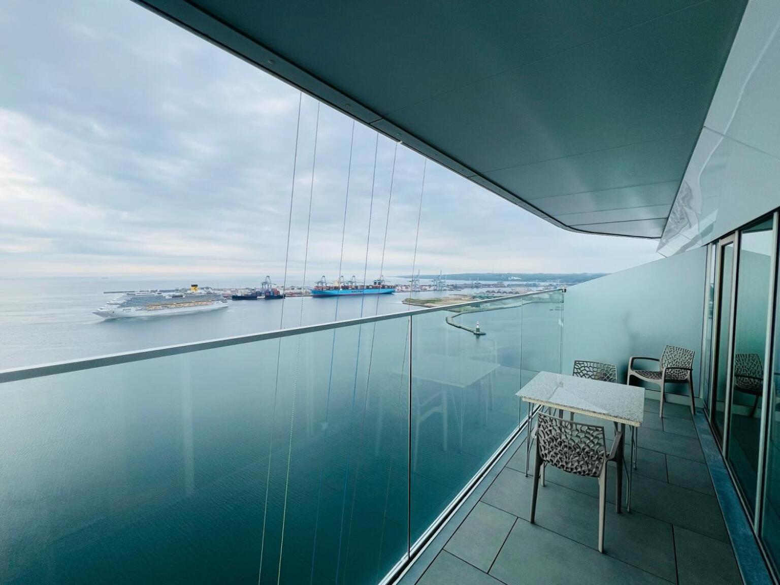 26-Etage Lejlighed Med Utrolig Havudsigt Århus المظهر الخارجي الصورة